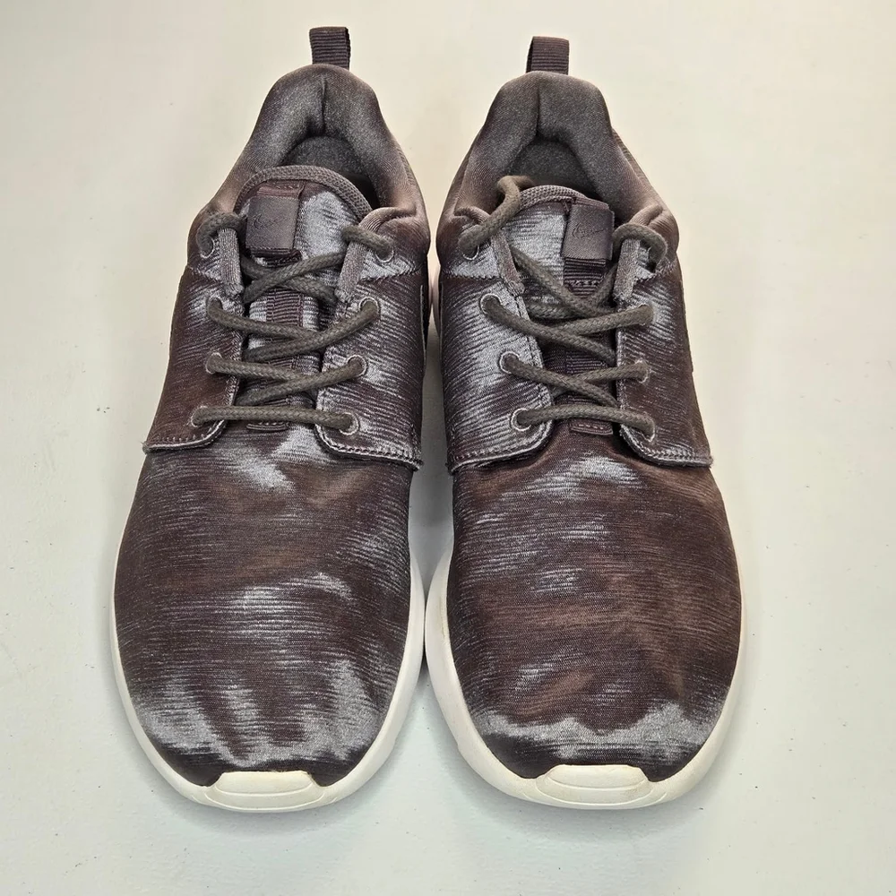 Nike Women Roshe One Premium Gunsmoke Grey Platinum Sneakers 833928-006 Sz 6.5